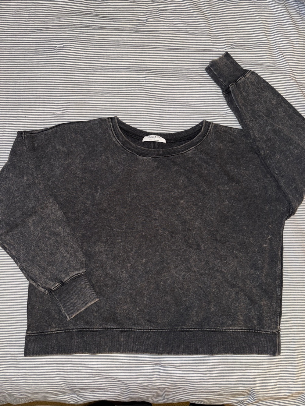 π Zenana Outfitters Black Mineral Wash Crewneck Cropped Sweatshirt Medium NWOTπ€π€
